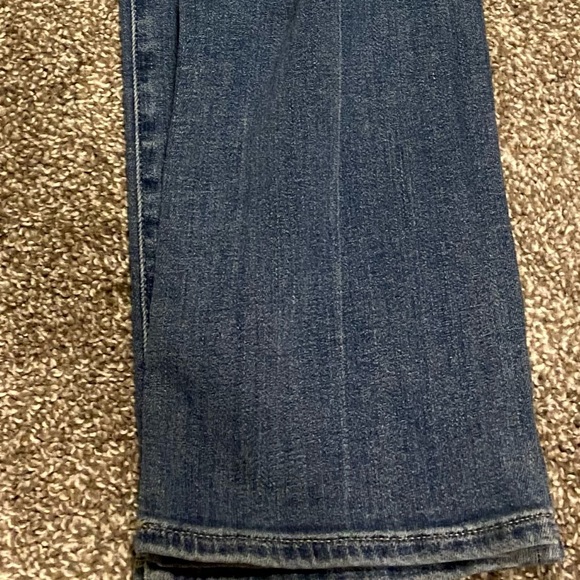Lucky Brand Jeans: Size 8 - Picture 2 of 4